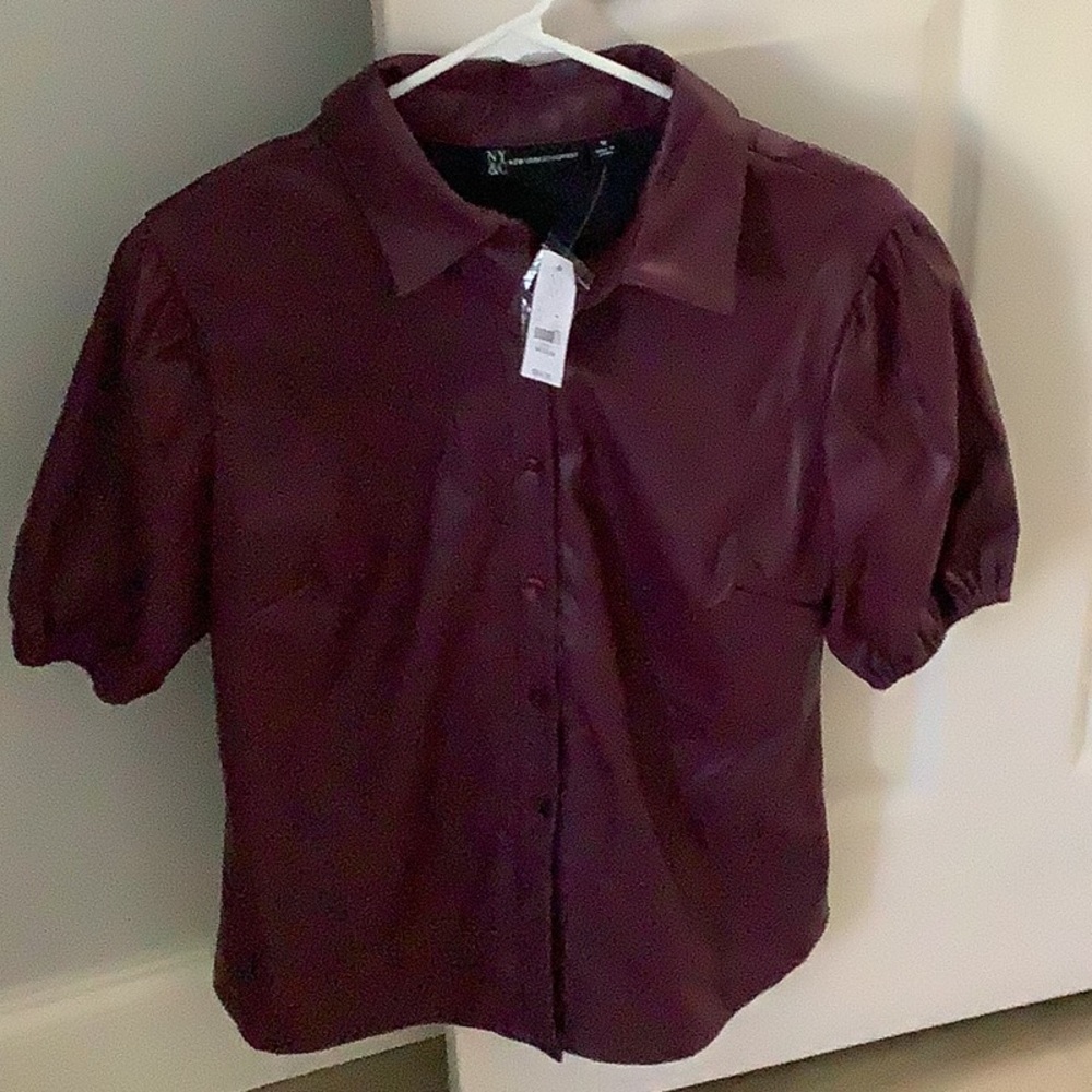❣️🆕New York & Company Burgundy Faux Leather Blouse❣️